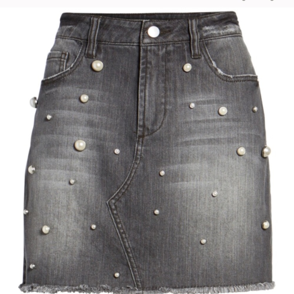 Tinsel skirt from Nordstrom with pearls